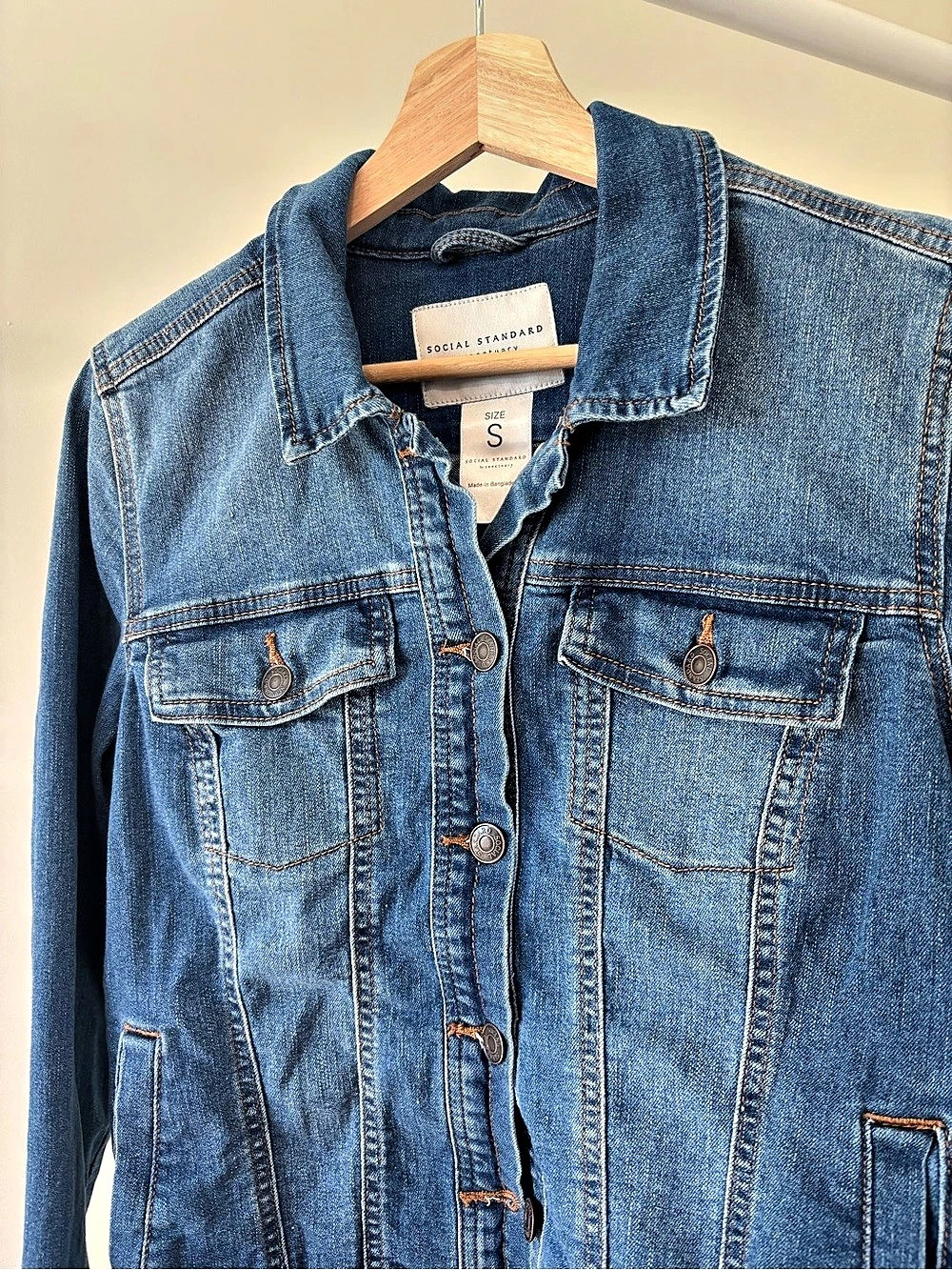 Social Standard Women's Denim Jacket Blue Size Small - Picture 3 of 5
